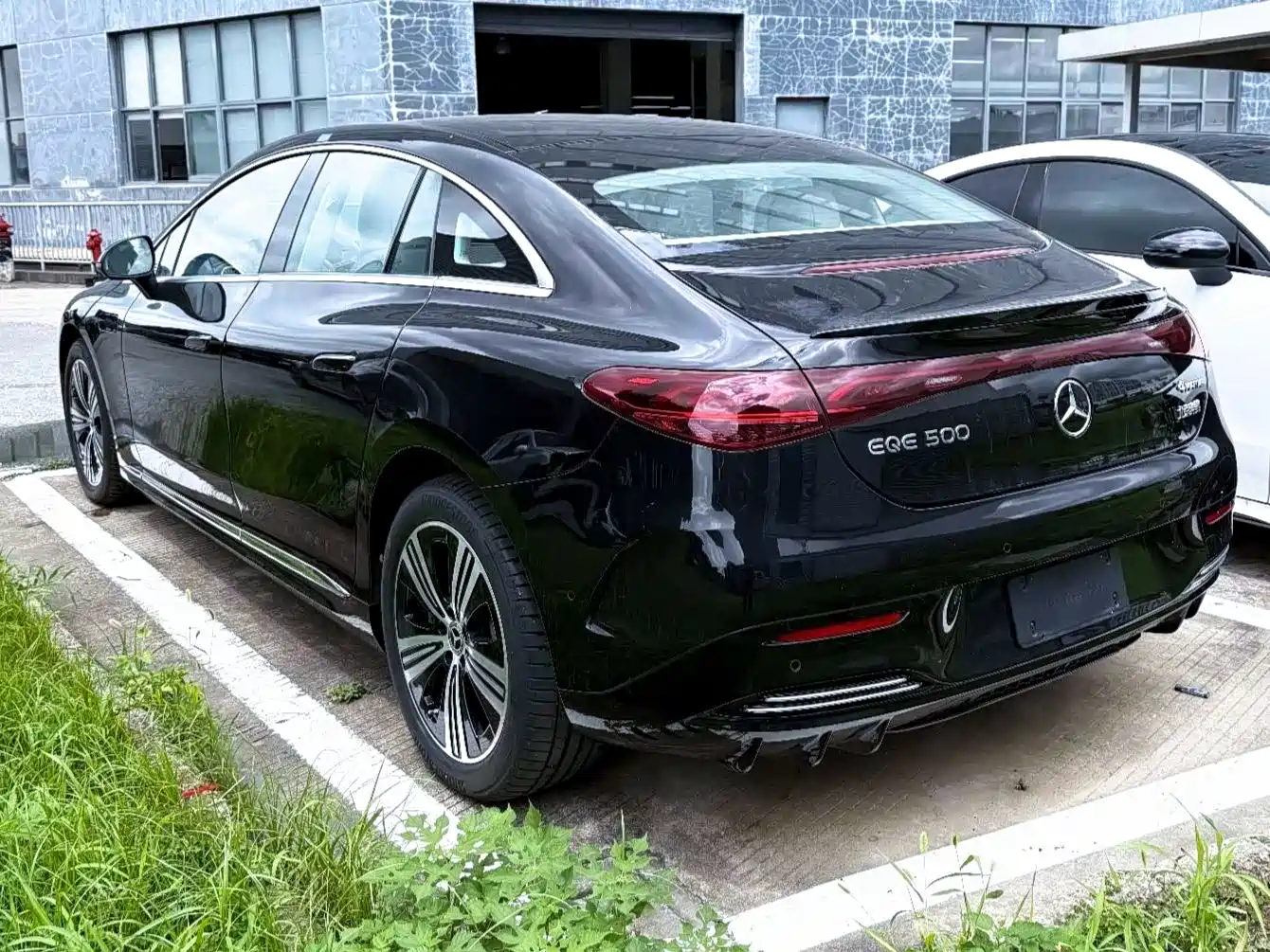 Фото 4 - Mercedes-Benz EQE