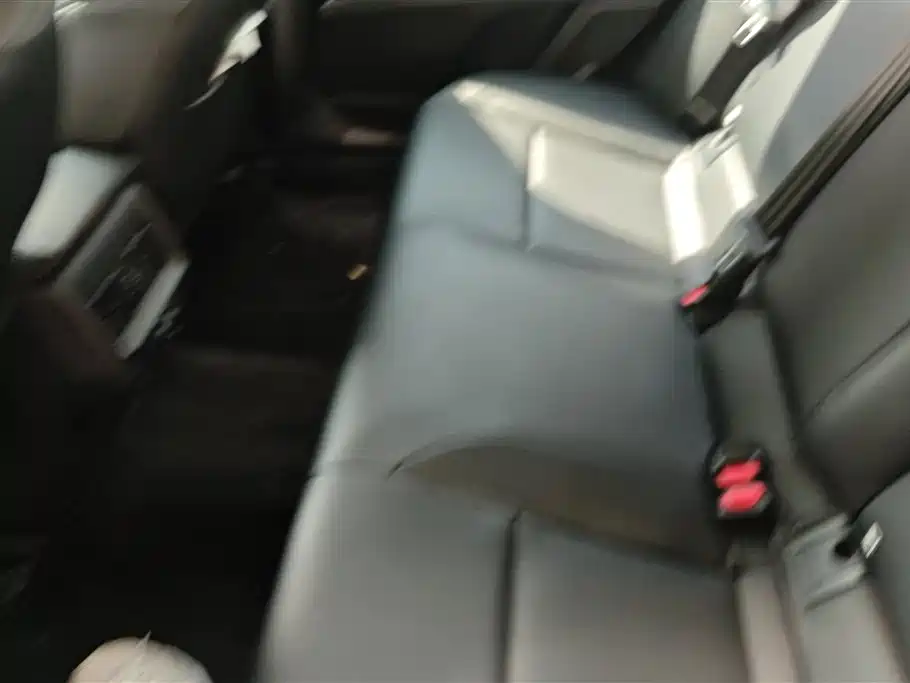 Toyota Camry 2024 2.0E Elite Edition фото 11