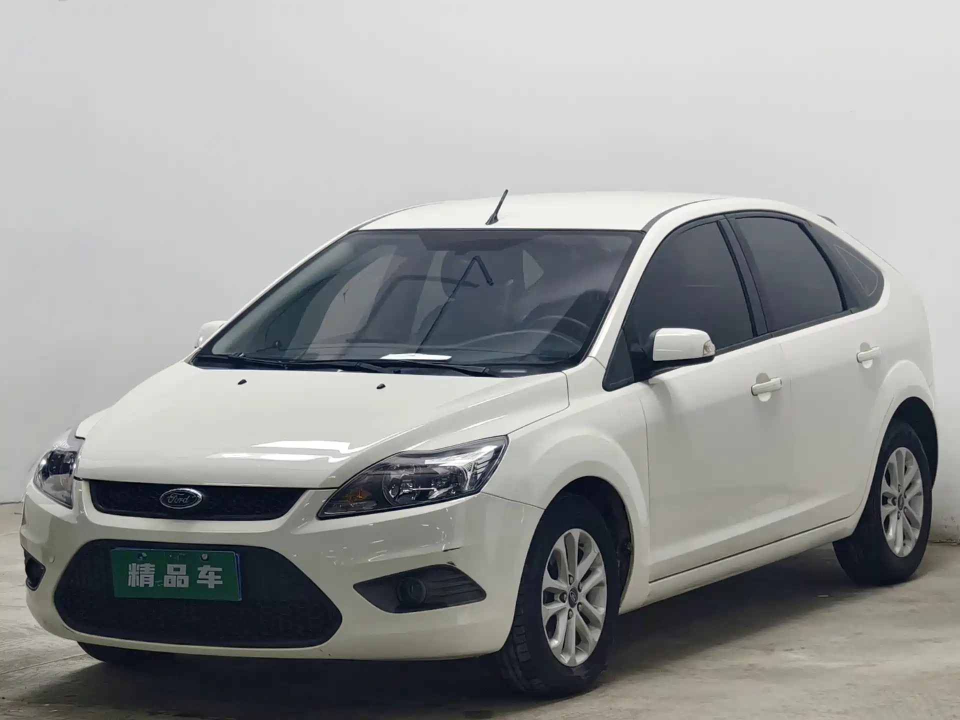 Фото 1 - Ford Focus