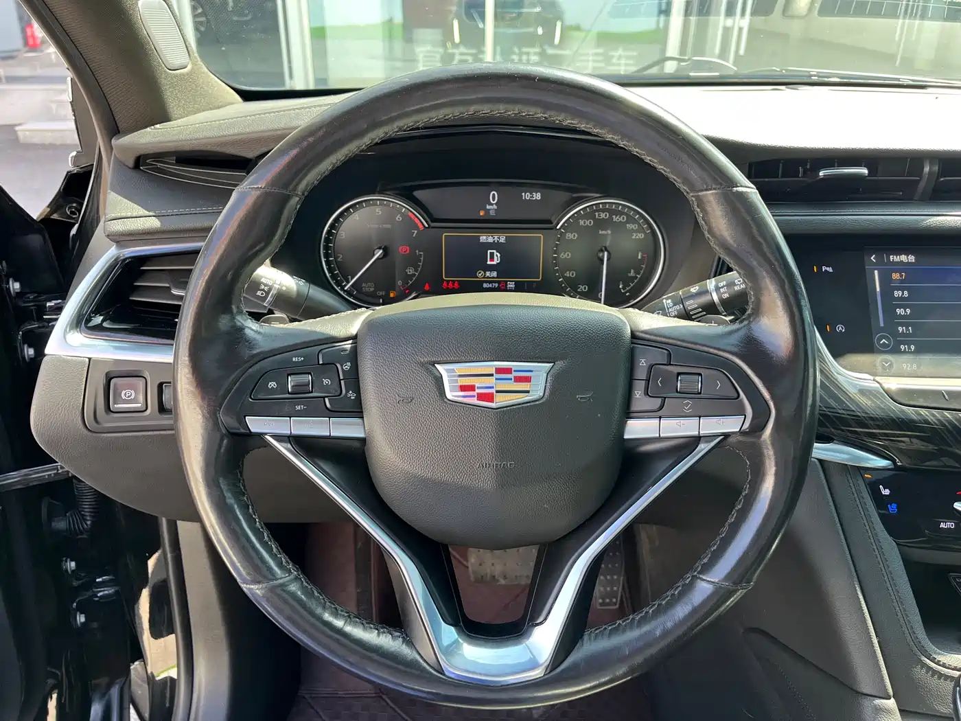 CADILLAC XT6