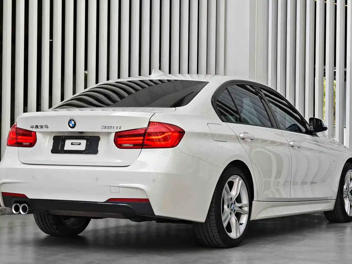 BMW 3 Series 2019 320i M Sport Package фото 13
