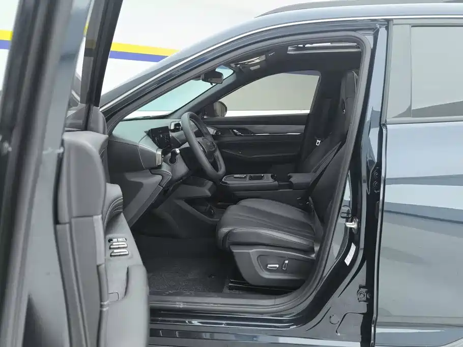 Dongfeng Aeolus Dongfeng Fengshen L7 2024 2024 205 Plus
