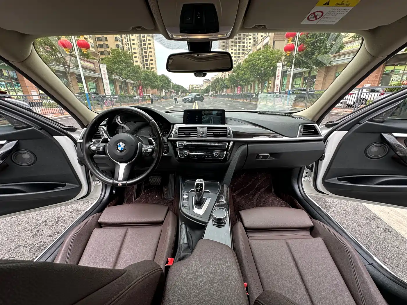 BMW 3 Series 2018 320Li M Sport Black Night Edition фото 17