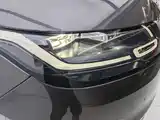 Фото 9 - Land Rover Range Rover Velar