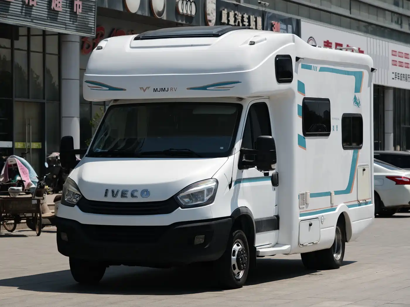 Iveco Daily 2019 2020 3.0T Automatic 4.5-ton Chassis Long Wheelbase Single Cab F1C