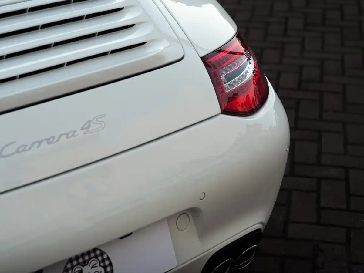 Porsche 911 2010 Carrera 3.6L фото 9
