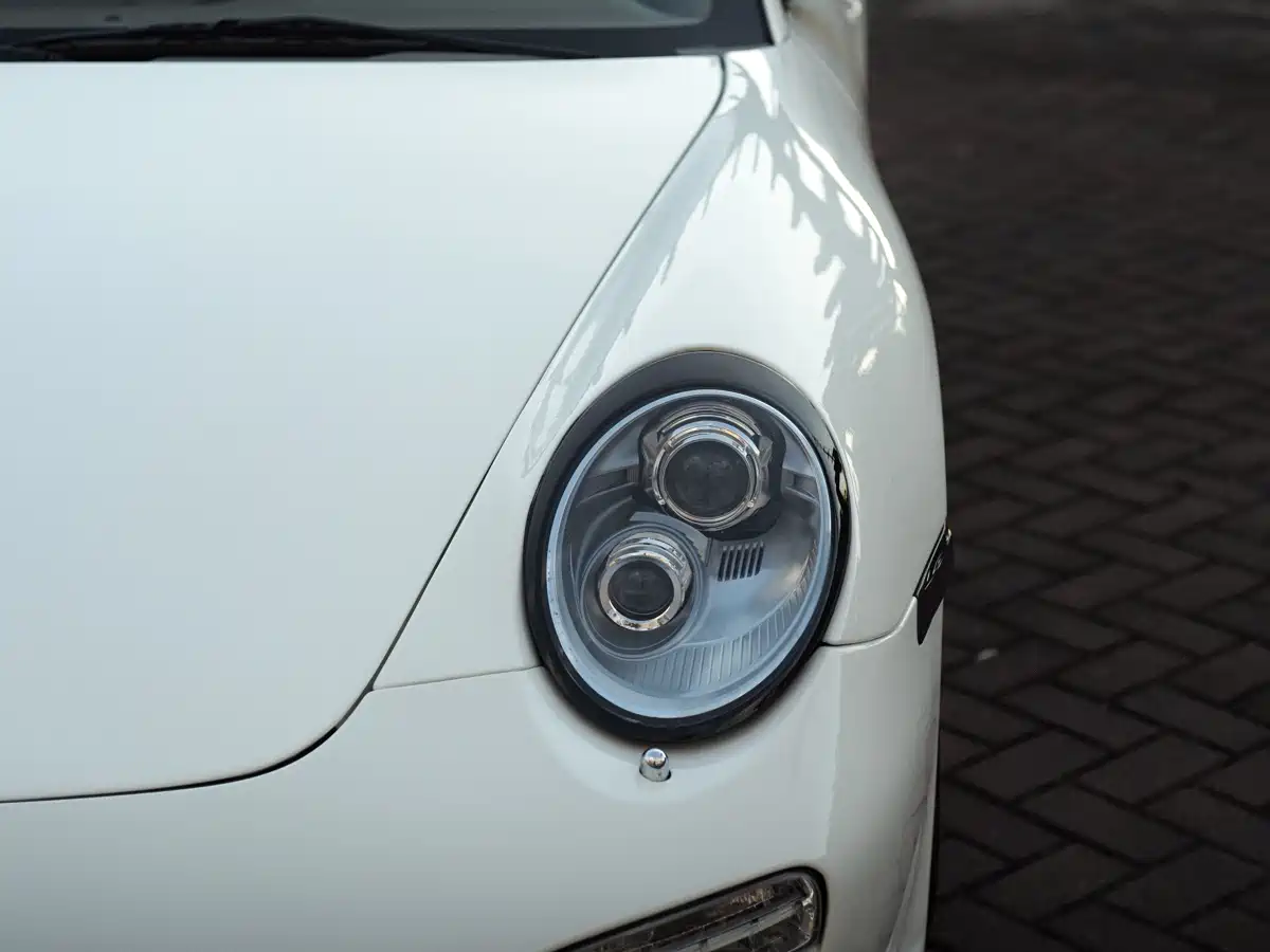 Porsche 911 2010 Carrera 3.6L фото 20