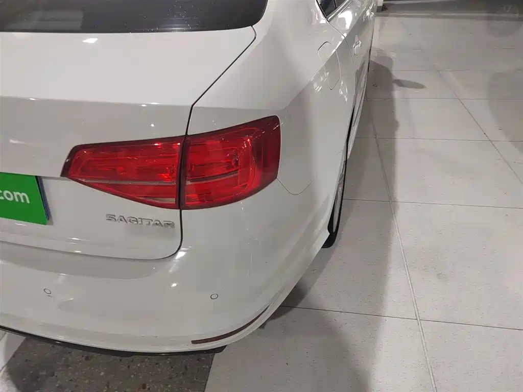 Volkswagen Sagitar 2018 280TSI DSG Spark Edition фото 24