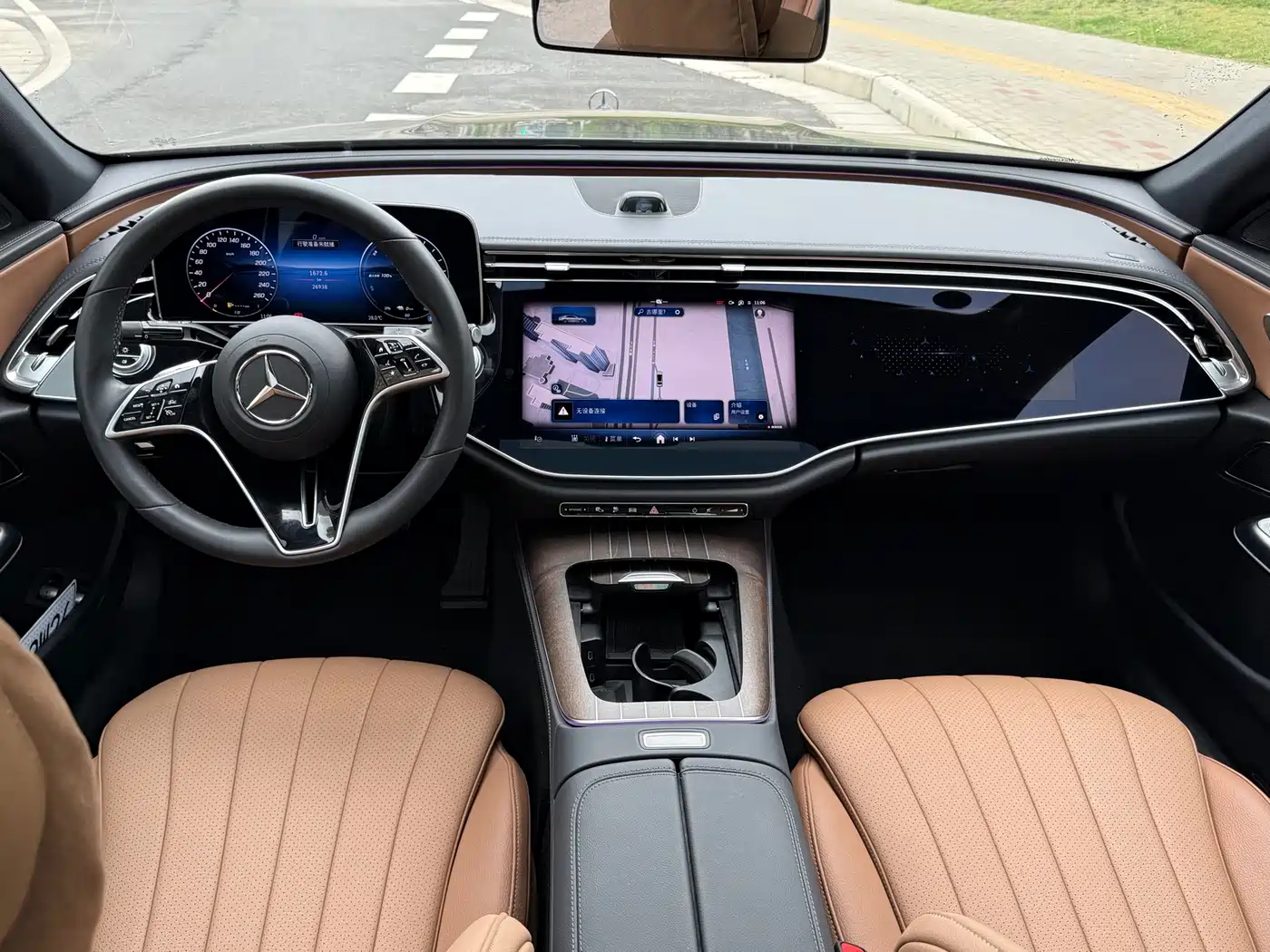 Mercedes-Benz E-Class New Energy 2024 E 350 e L Plug-in Hybrid Sedan фото 8