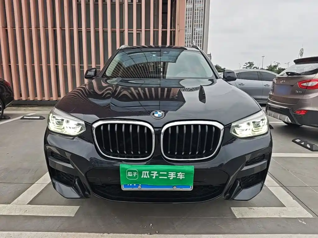 Photo 3 - BMW X3