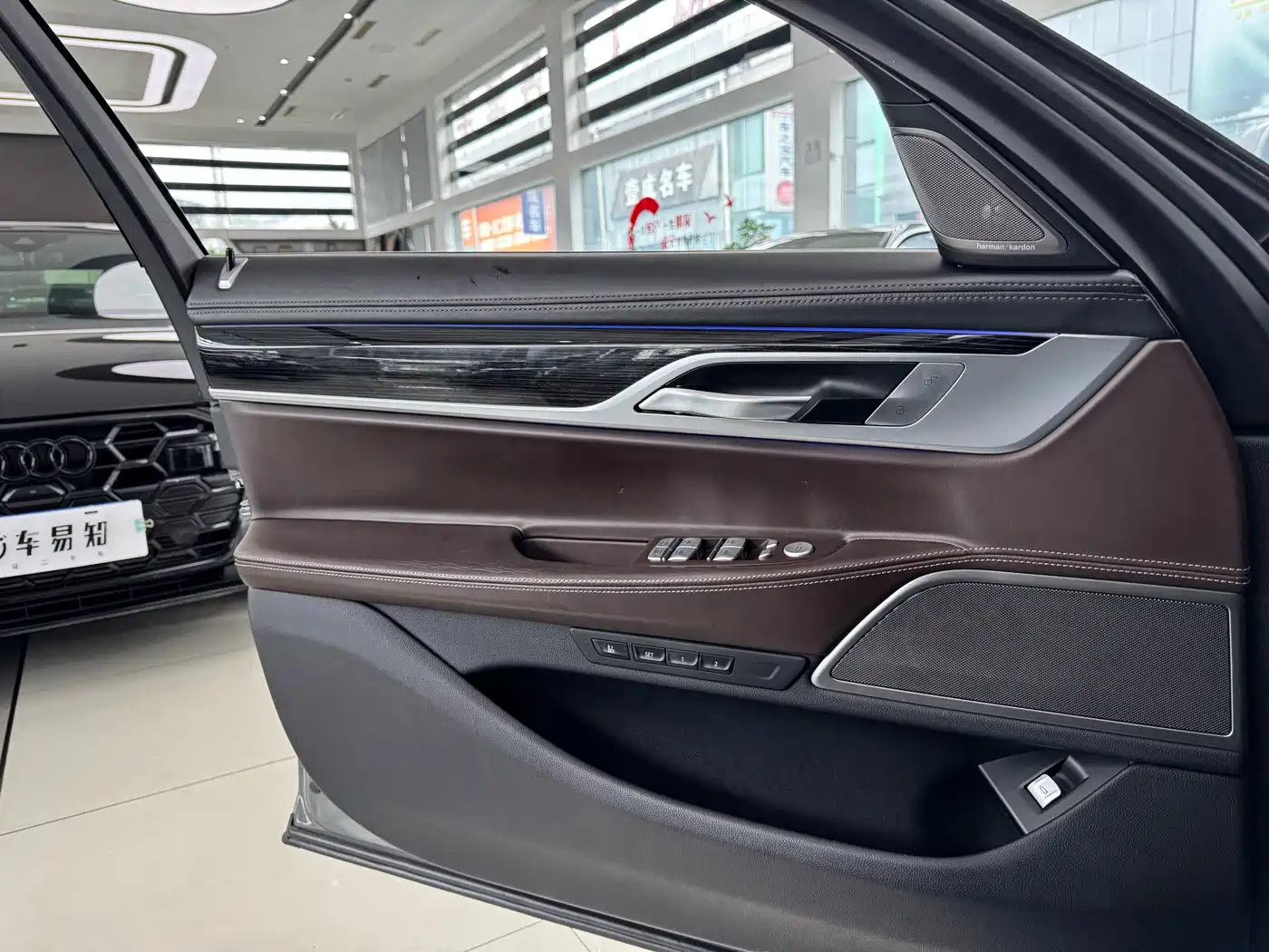 BMW 7 Series 2019 Facelift 730Li M Sport Package фото 8