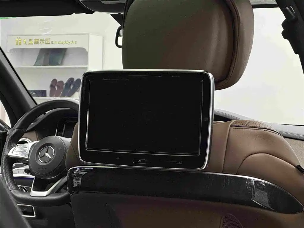 Фото 11 - Mercedes-Benz S-Class