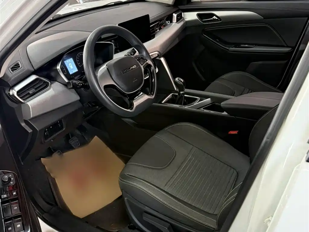 BAIC Beijing X3 2019 2019 1.5T Manual Glory Edition