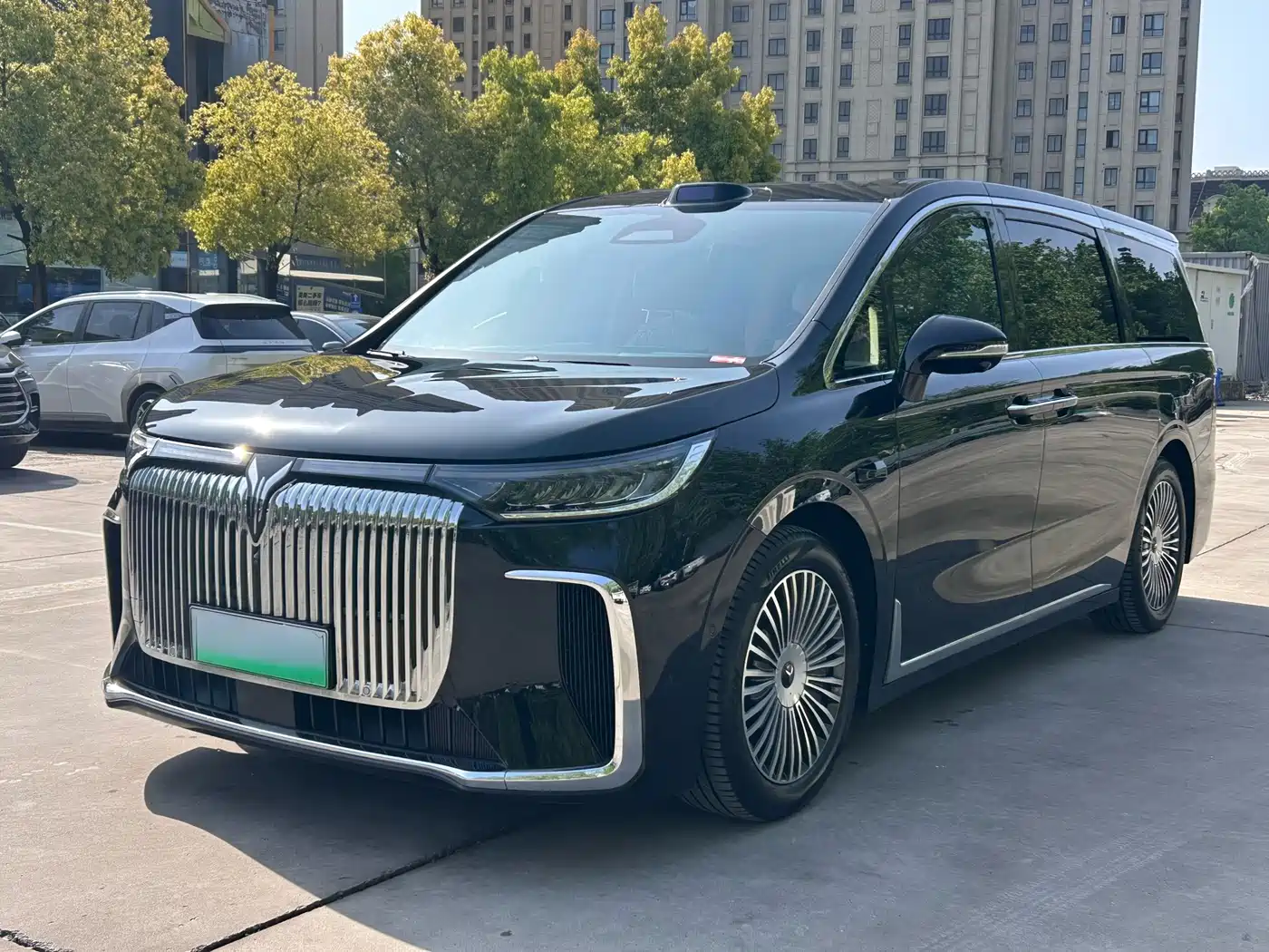 Voyah Auto Voyah Dreamer 2025 EV AWD Flagship Qiankun Edition