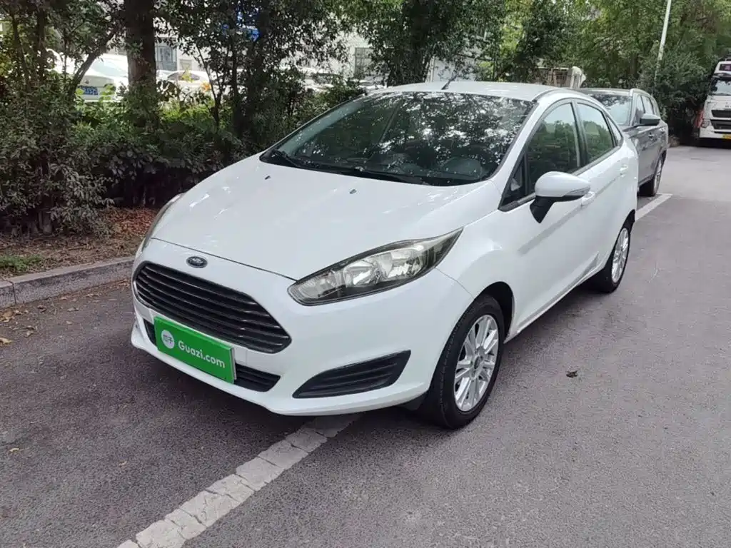 Ford Fiesta 2015 2013 Sedan 1.5L Manual Trend
