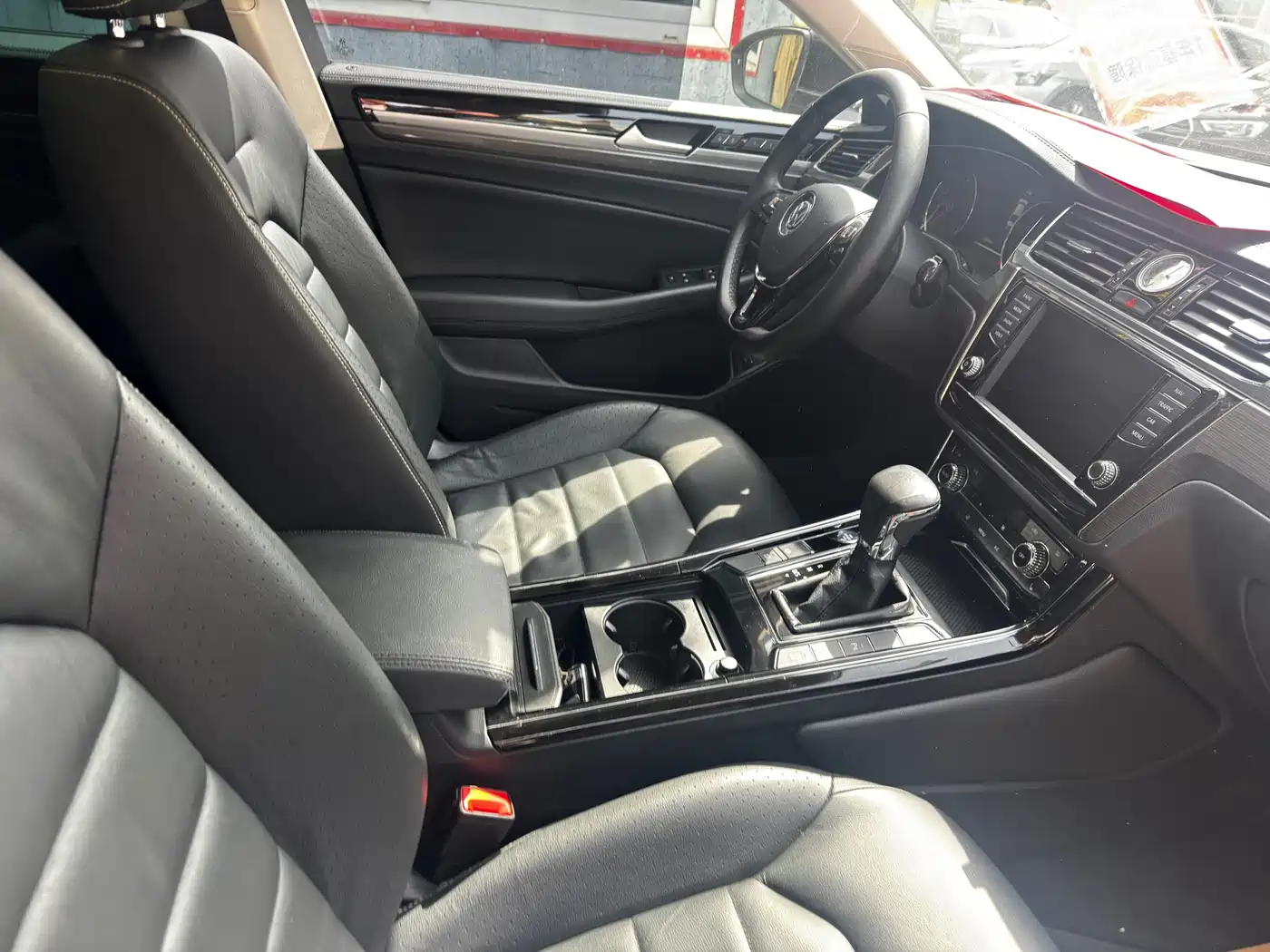 Volkswagen Phideon 2018 380TSI 2WD Business Edition фото 11