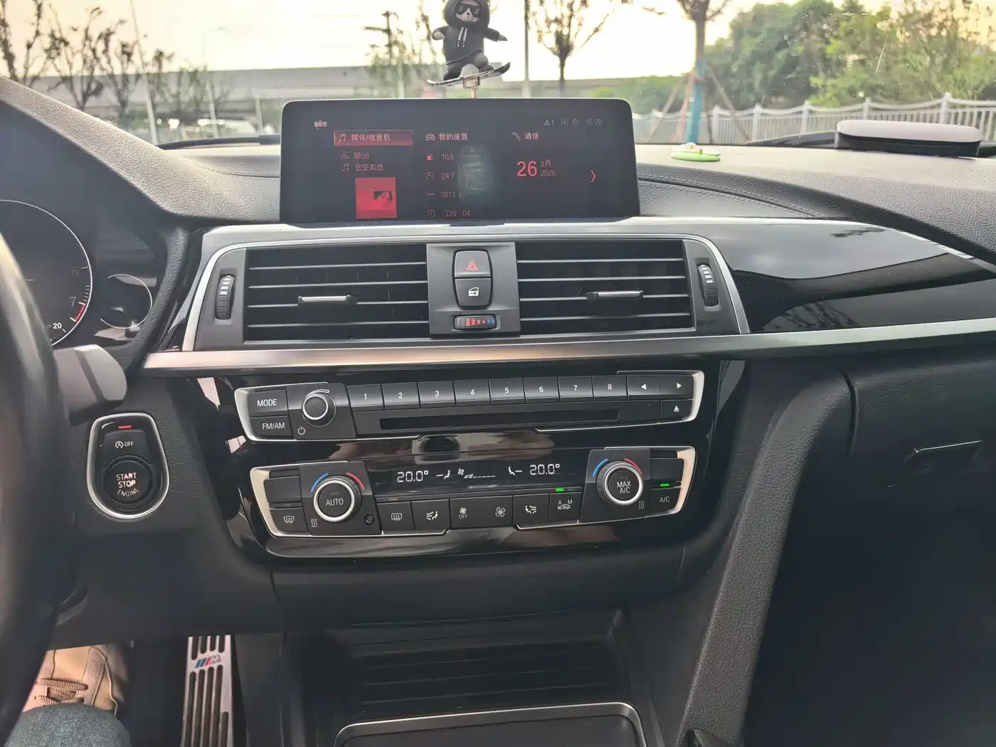 BMW 3 Series 2018 320Li Leading M Sport Package фото 9