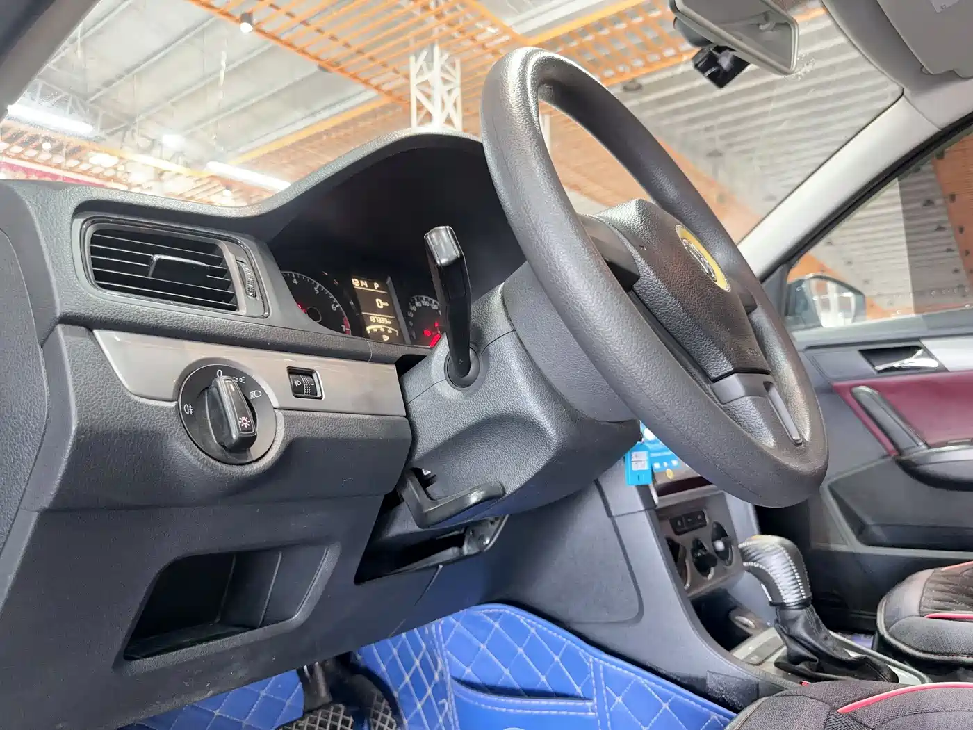 Volkswagen Lavida 2013 Facelift Classic 1.6L Automatic Trend фото 6
