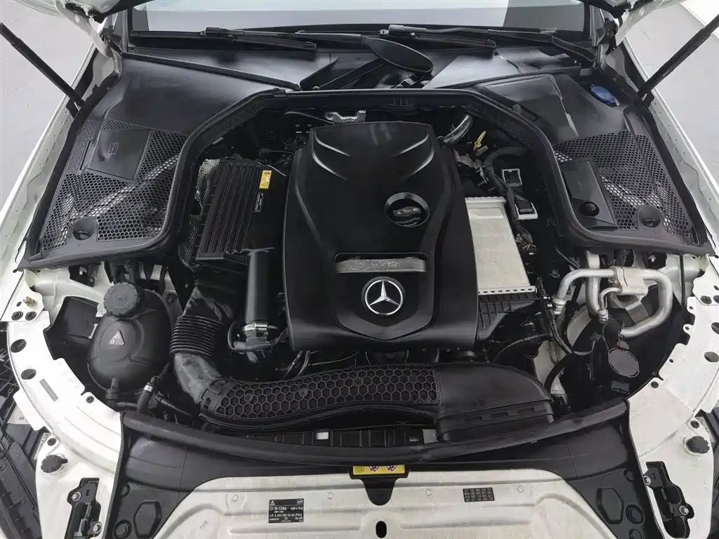 Mercedes-Benz C-Class 2017 Facelift C 200 L Sport Edition фото 6