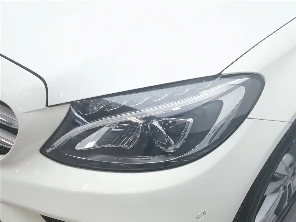 Mercedes-Benz C-Class 2017 Facelift C 200 L Sport Edition фото 7