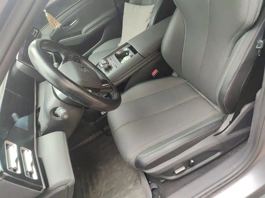 BYD Qin L 2024 DM-i 80KM Superior фото 12