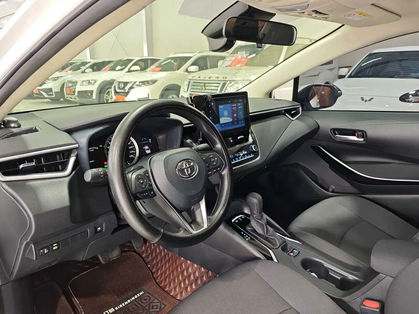Toyota Corolla 2021 Hybrid 1.8L E-CVT Elite Edition фото 9