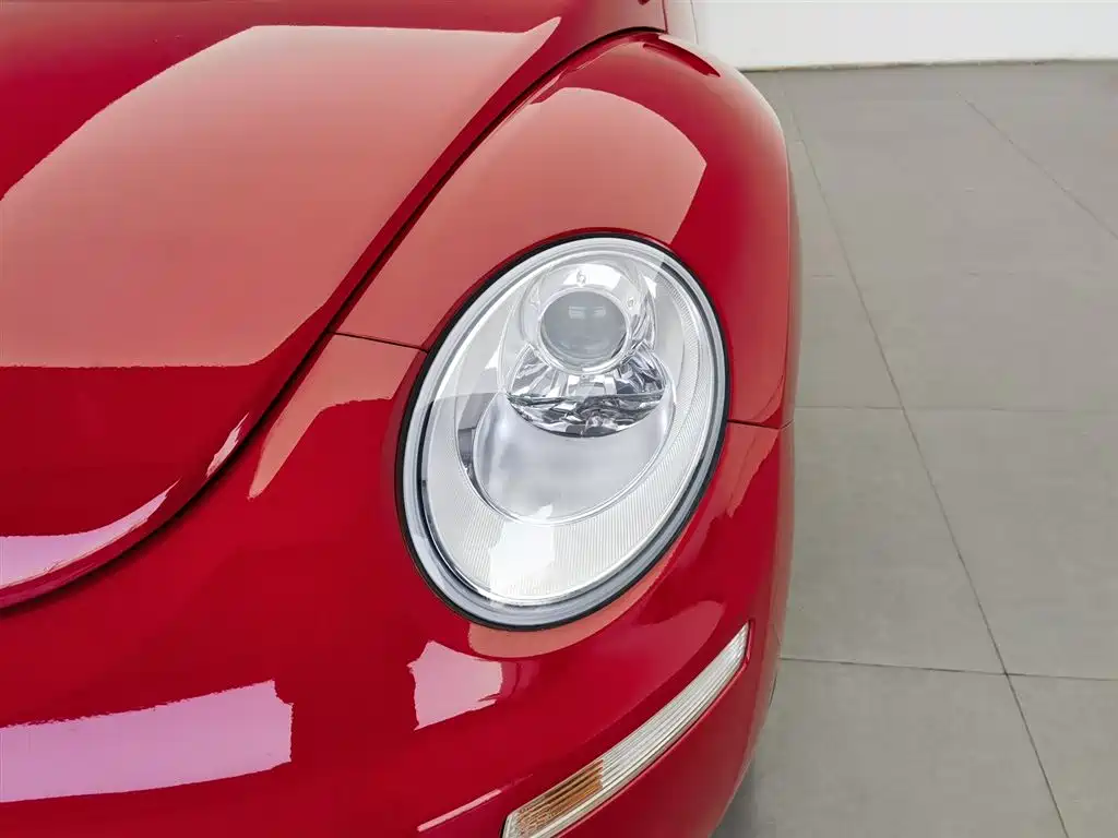 Volkswagen Beetle 2010 Model 1.6 AT фото 7