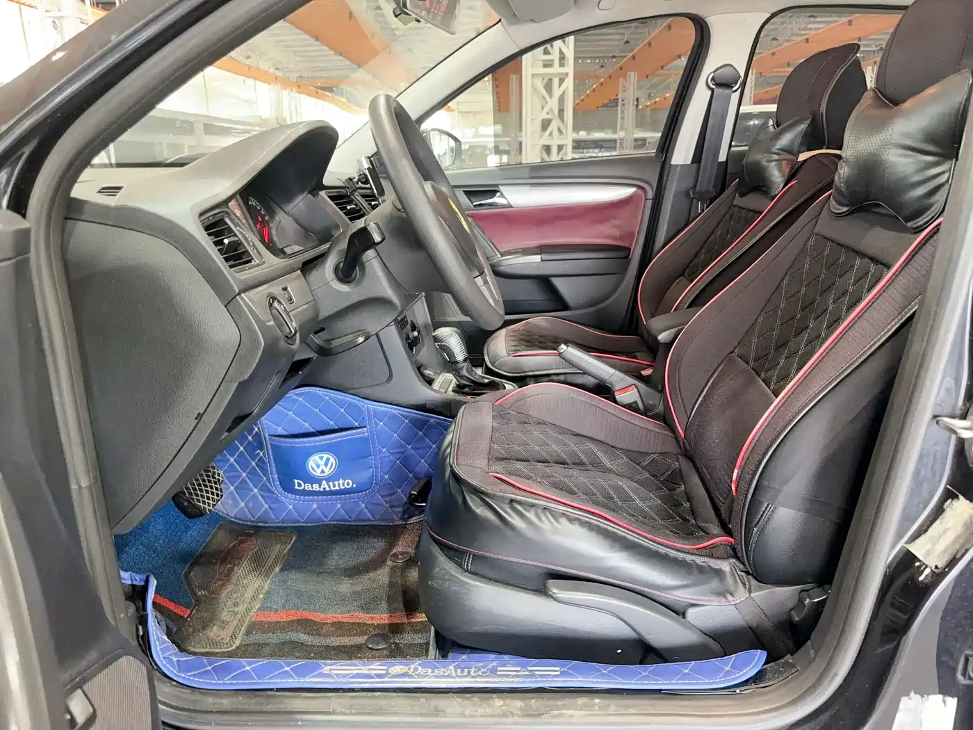 Volkswagen Lavida 2013 Facelift Classic 1.6L Automatic Trend фото 5