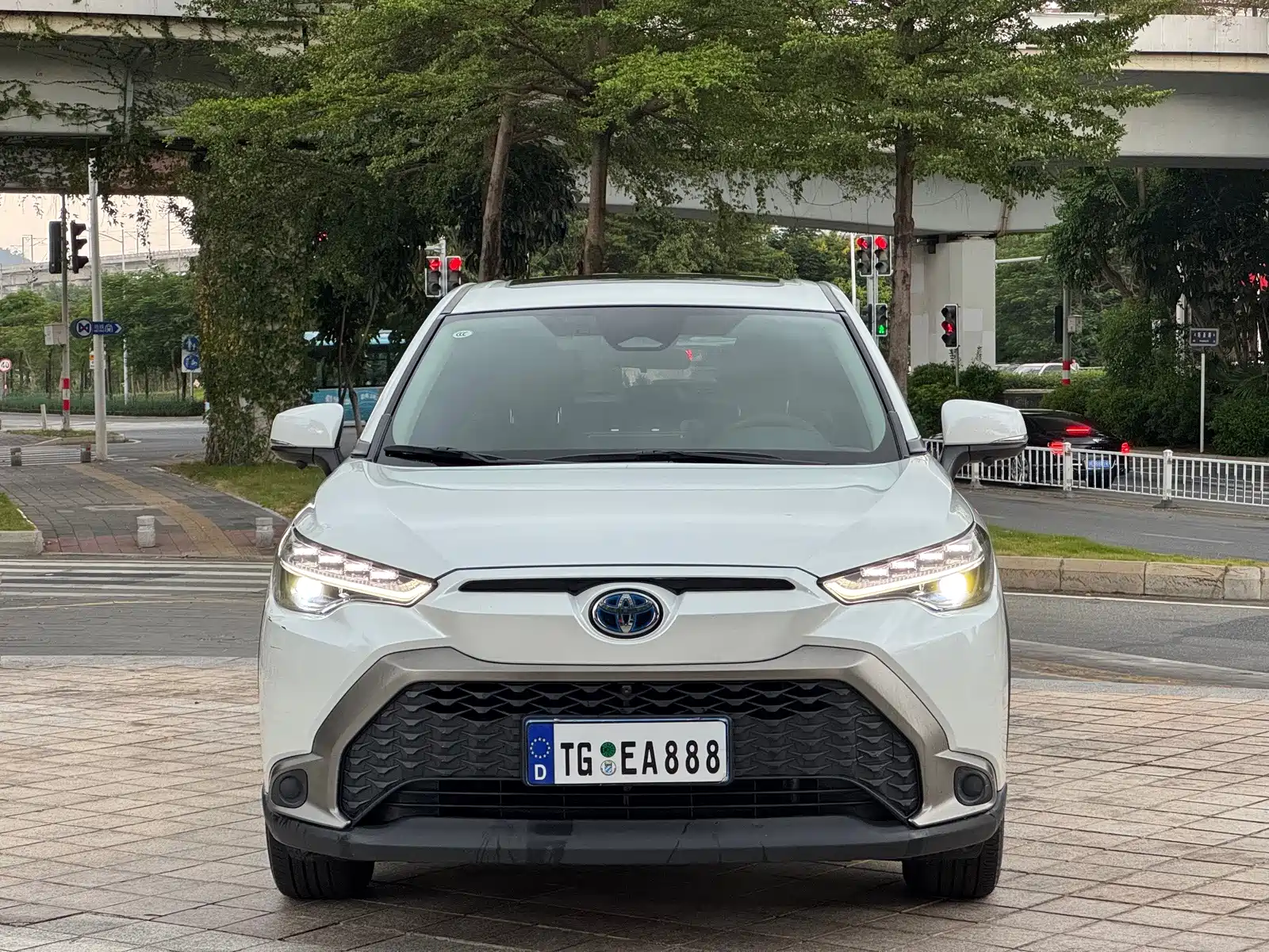 صورة 2 - Toyota Frontlander