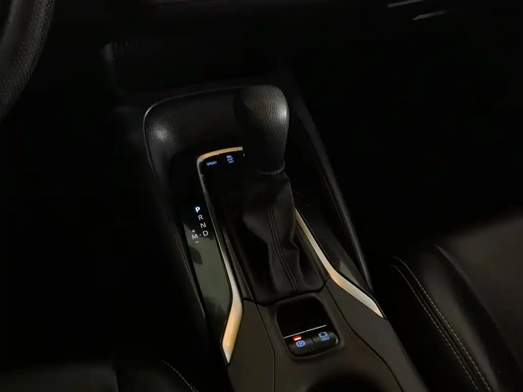 Toyota Levin 2022 185T CVT Luxury Edition фото 13