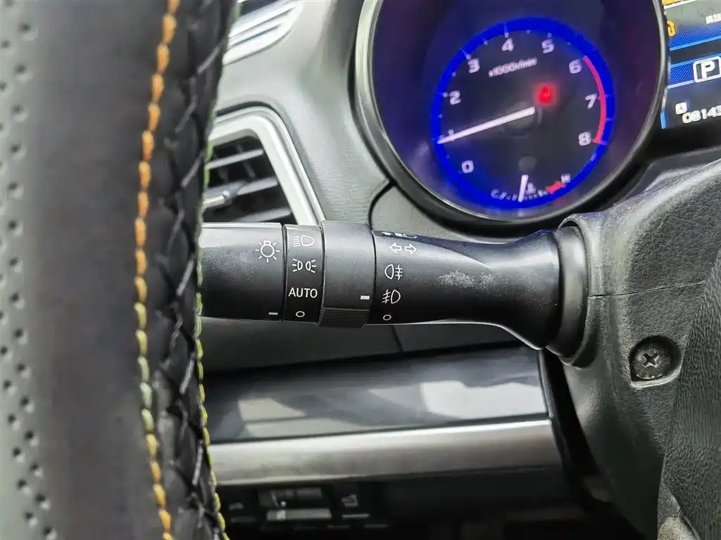 Subaru Outback 2015 2.5i Sport Navigation Edition фото 21