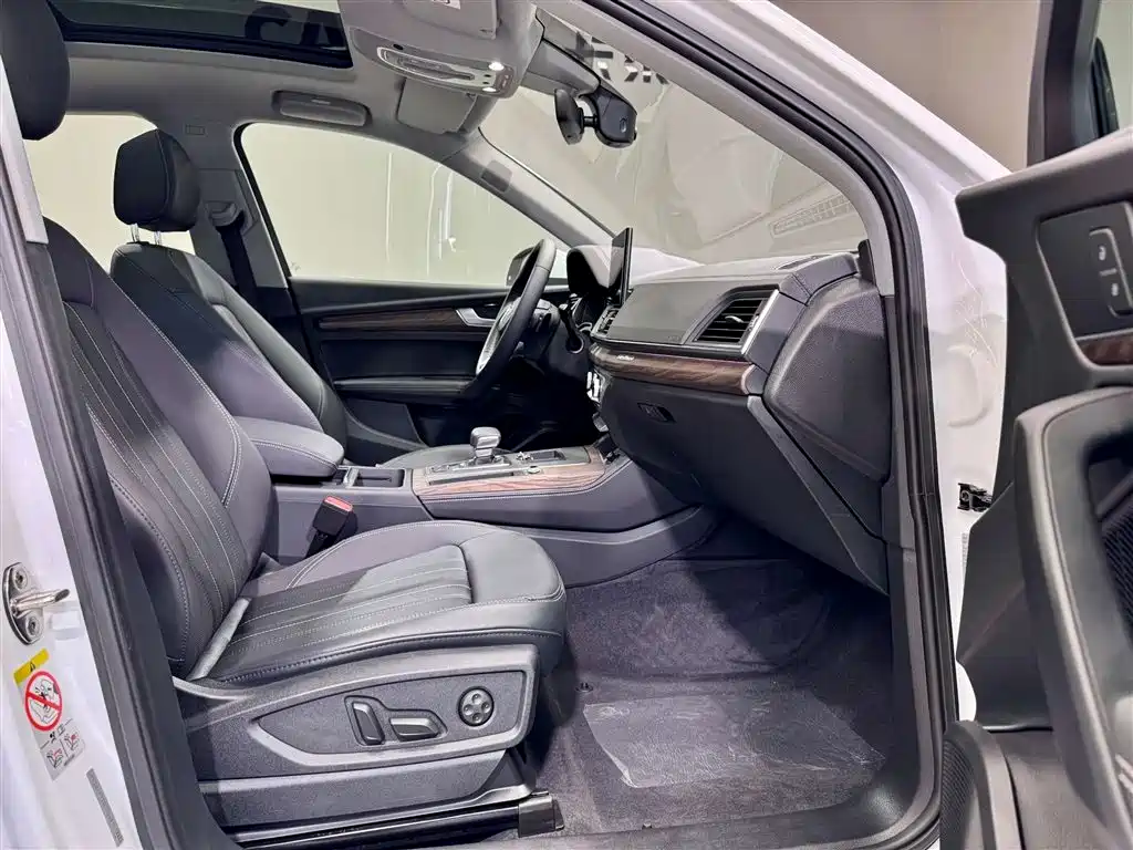 Audi Q5L 2022 45T Luxury Elegance фото 19