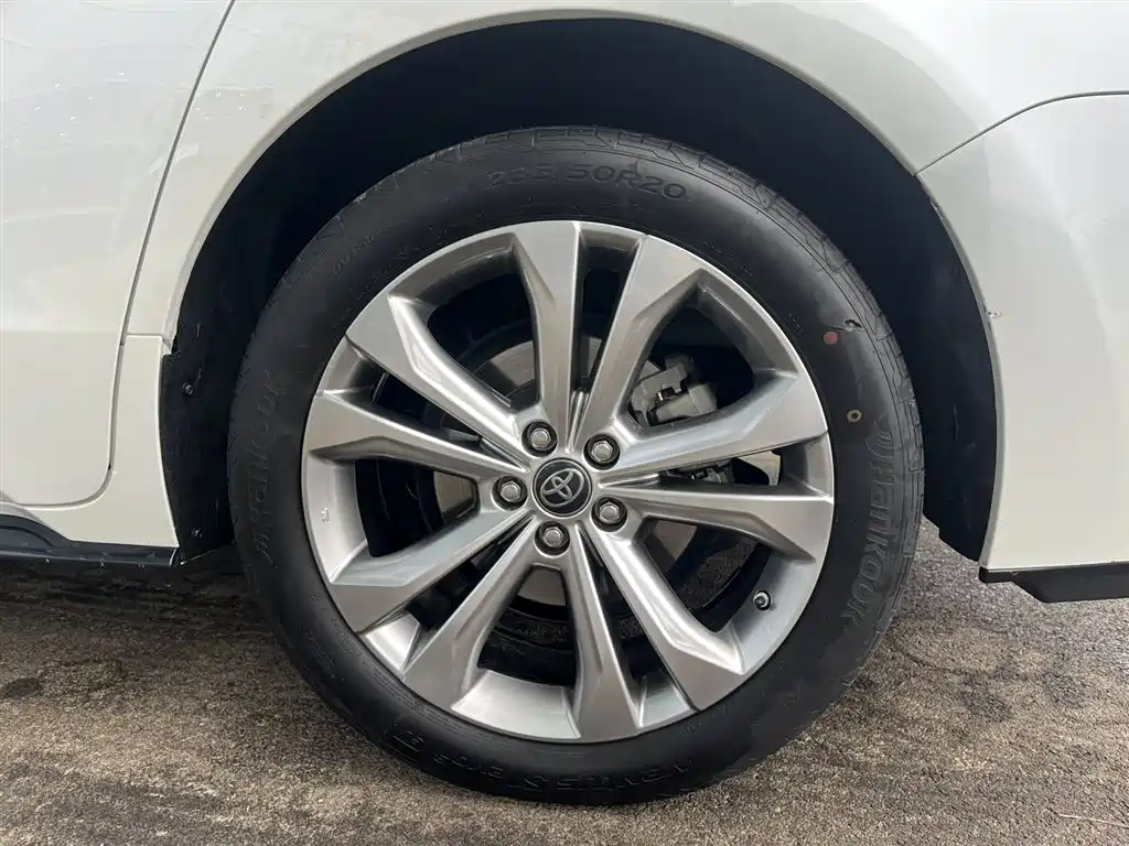 Toyota Sienna 2021 2.5L Hybrid Luxury Edition фото 8
