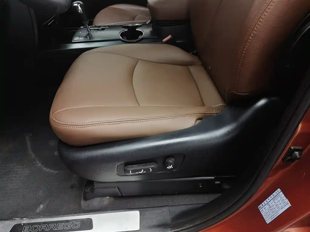 Kia Borego 2008 3.8L Luxury Edition China IV фото 20