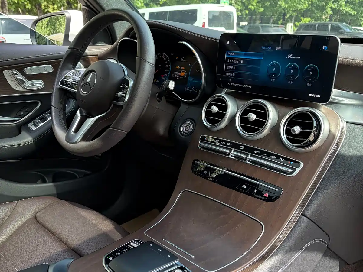 Mercedes-Benz GLC 2022 Model GLC 300 L 4MATIC Dynamic Edition фото 16