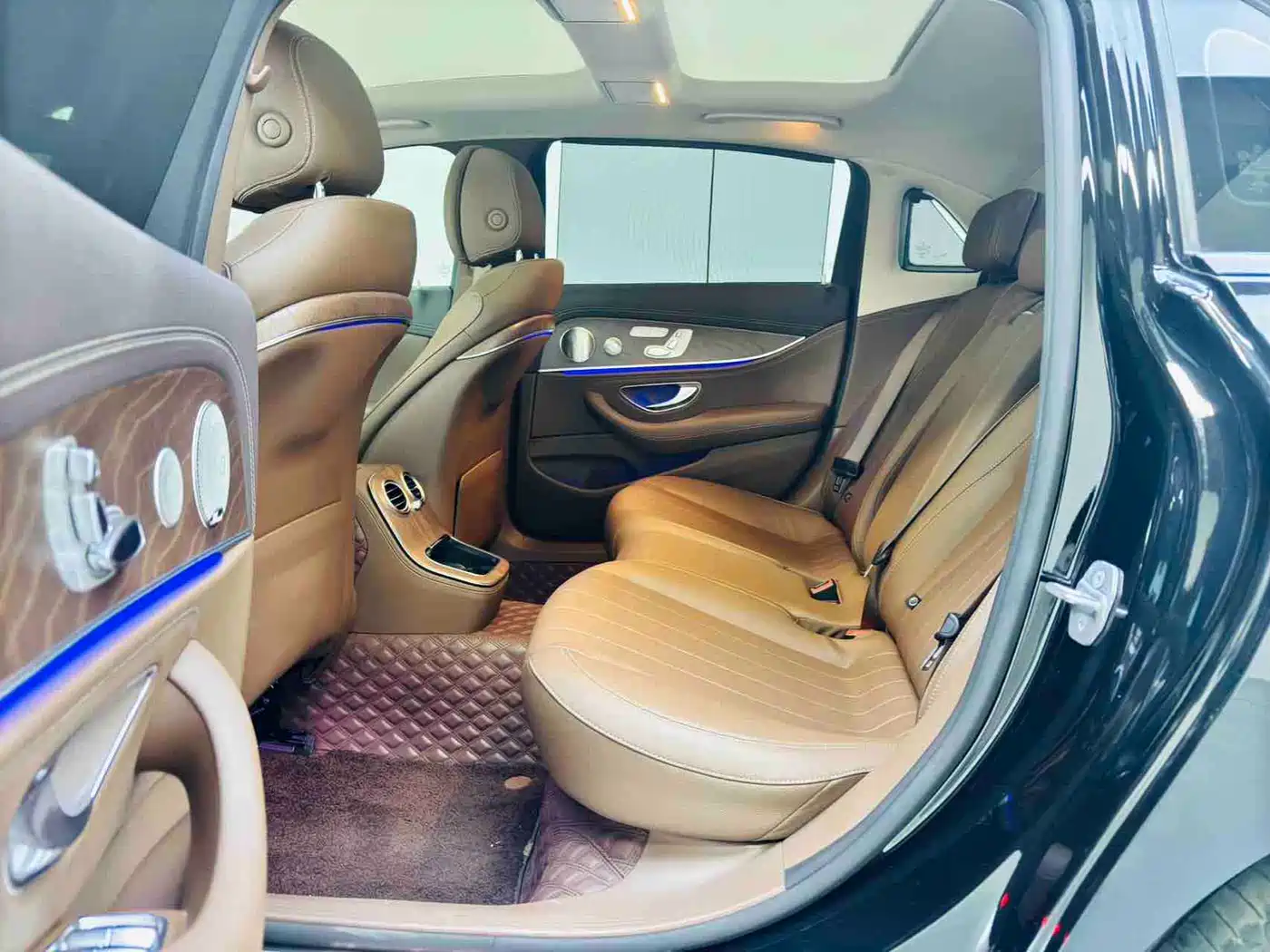 Mercedes-Benz E-Class 2021 E 300 L Luxury фото 5