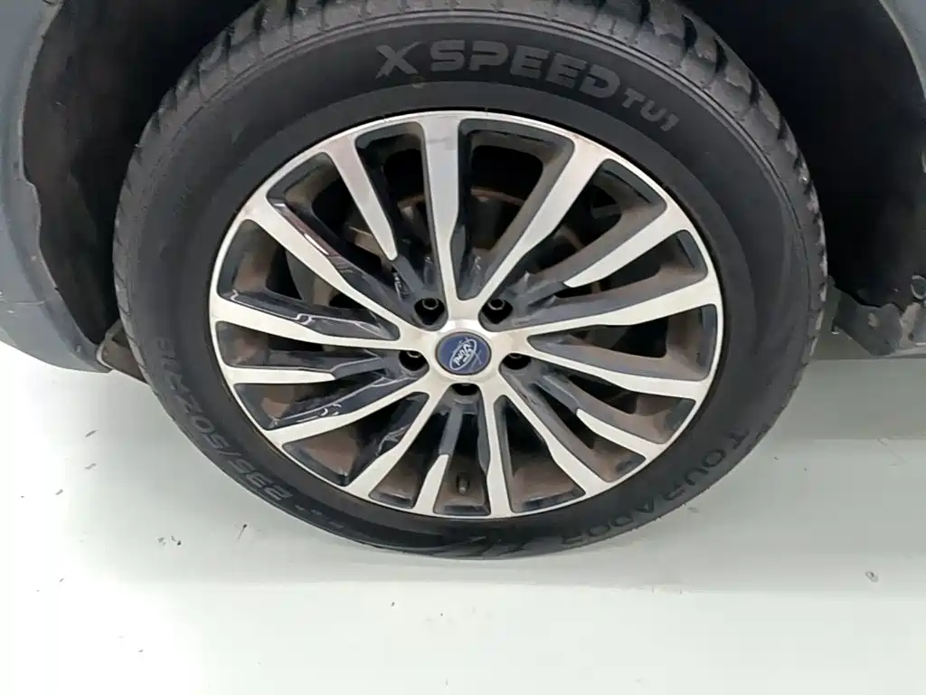 Фото 23 - Ford Territory