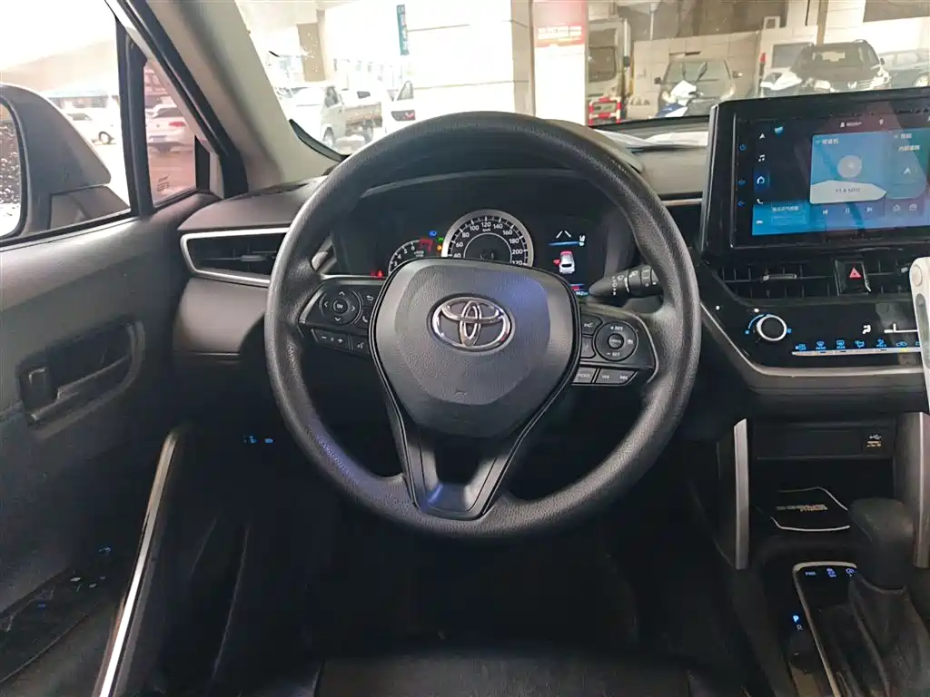 Toyota Corolla Cross 2022 2.0L Elite Edition фото 7