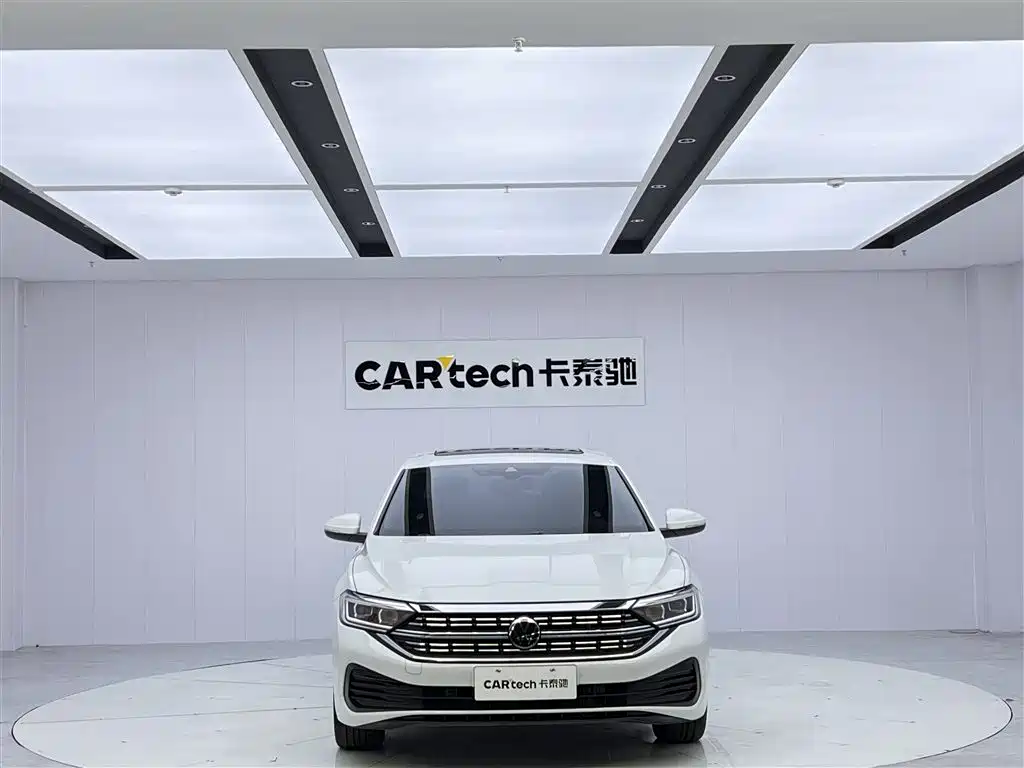 Volkswagen Sagitar 2023 300TSI DSG Surpassing Edition фото 3