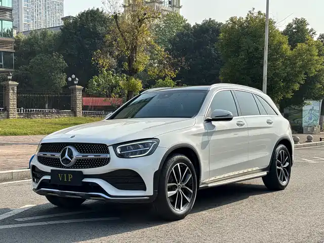 MERCEDES-BENZ GLC
