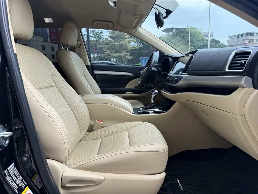 Toyota Highlander 2018 2.0T 2WD Elite 7-seater (China V) фото 16
