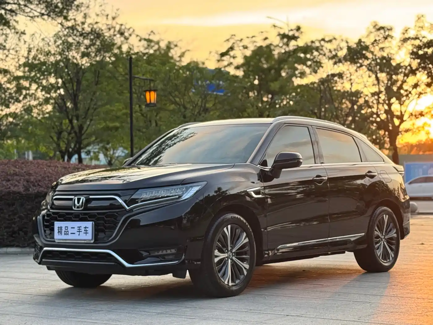 Honda UR-V 2020 370TURBO 2WD Premium Elegance Edition фото 4