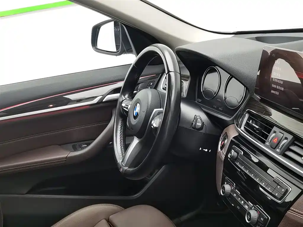 BMW X1 2021 xDrive25Li Exclusive фото 22
