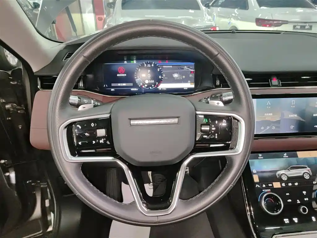 Land Rover Range Rover Evoque 2021 Range Rover Evoque L 249PS R-Dynamic SE Luxury Edition фото 11