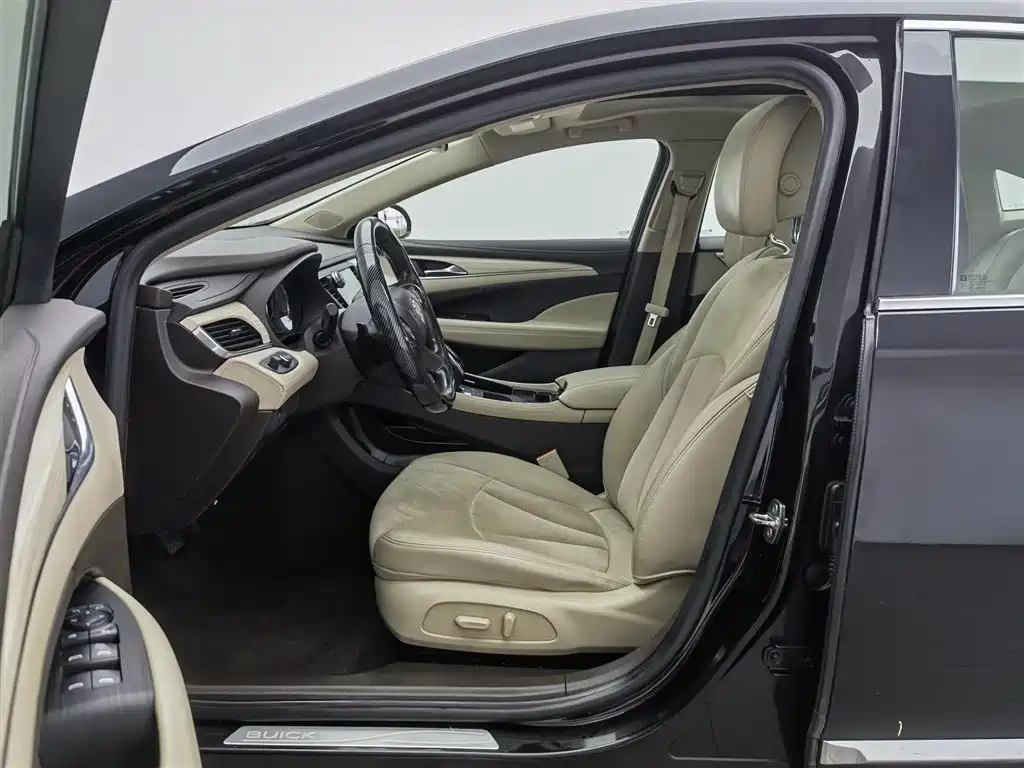 Buick LaCrosse 2018 Model 30H Elite Edition фото 10