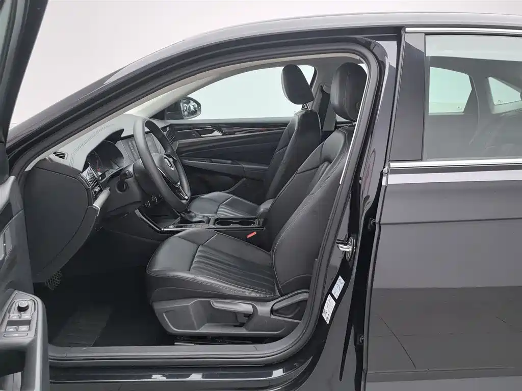 Volkswagen Passat 2020 Facelift 280TSI Business Version China VI фото 10