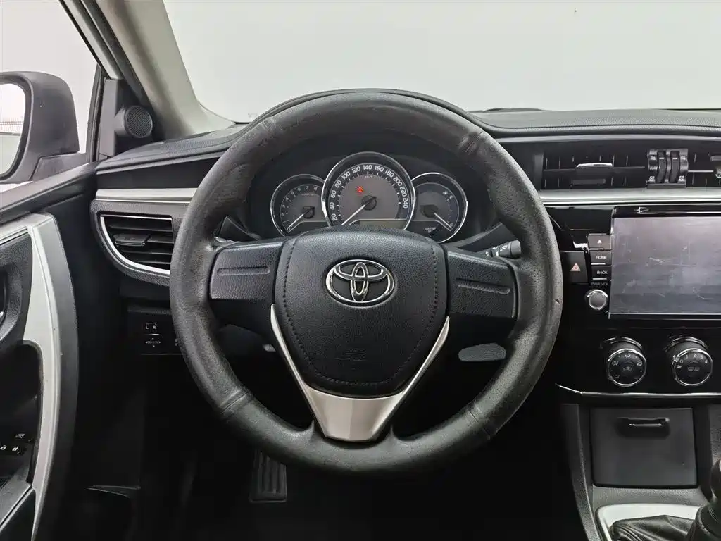 Toyota Corolla 2014 1.6L Manual GL фото 11