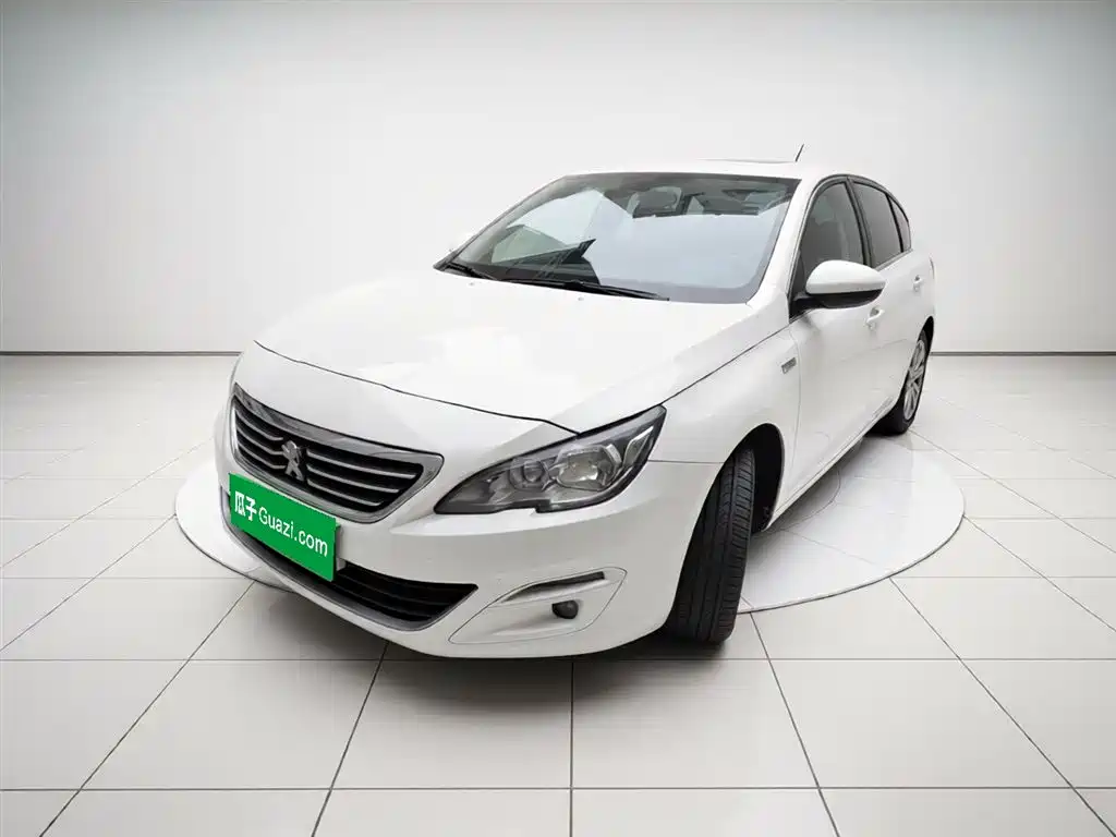 Peugeot 408 2015 Model 1.2T Automatic Luxury Edition
