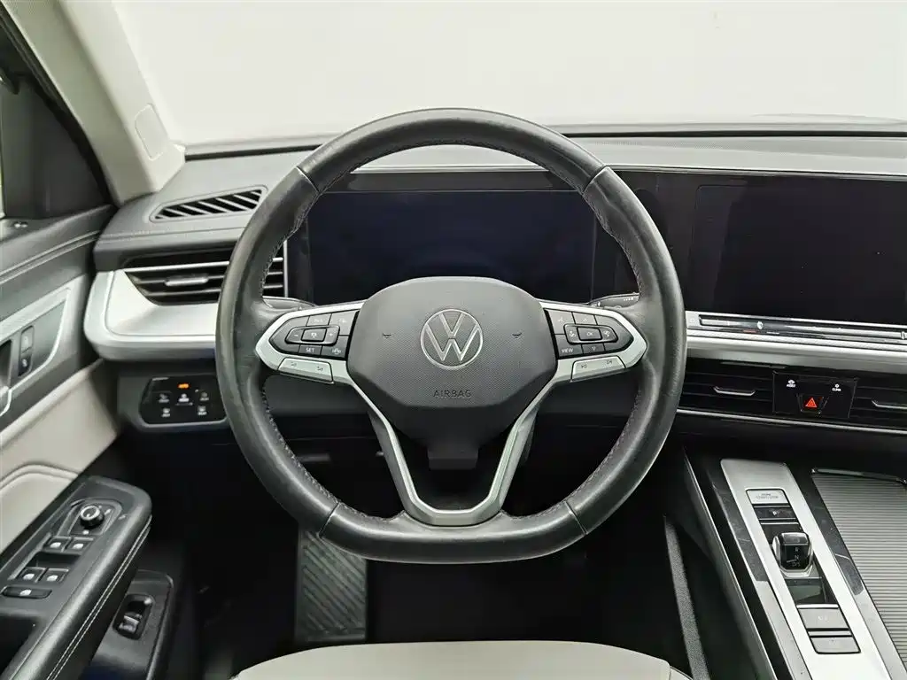 Volkswagen Talagon 2024 330TSI Luxury Cruise Shared Edition фото 11