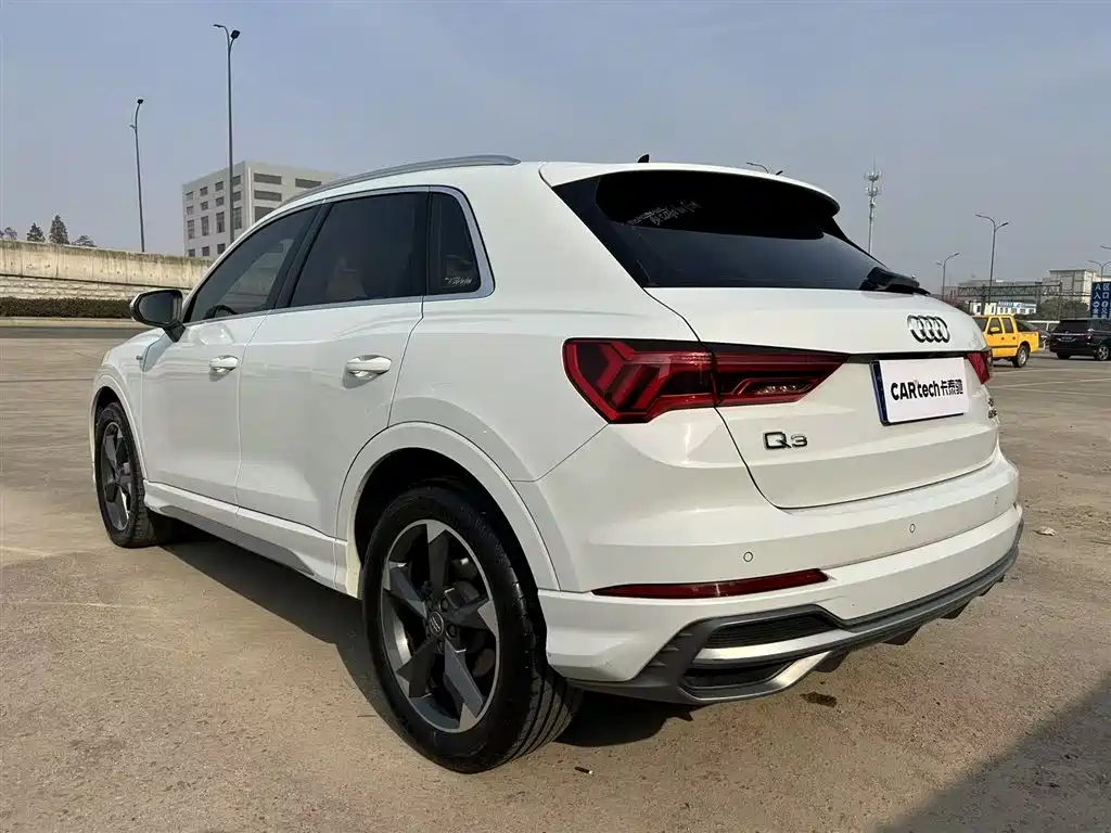 Audi Q3 2019 40 TFSI Fashion Dynamic фото 7